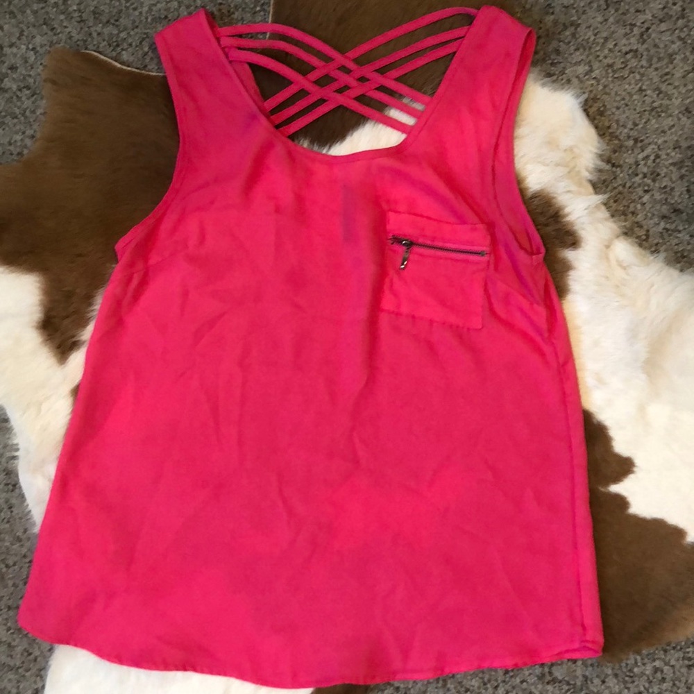 Pink flowy tanktop